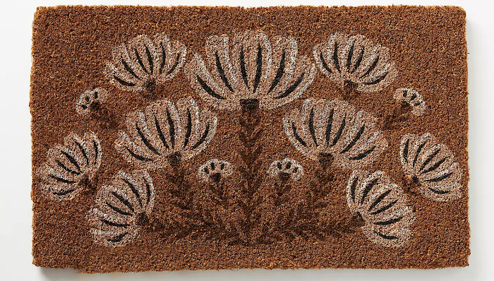 Floral scalloped flowers - fall doormat