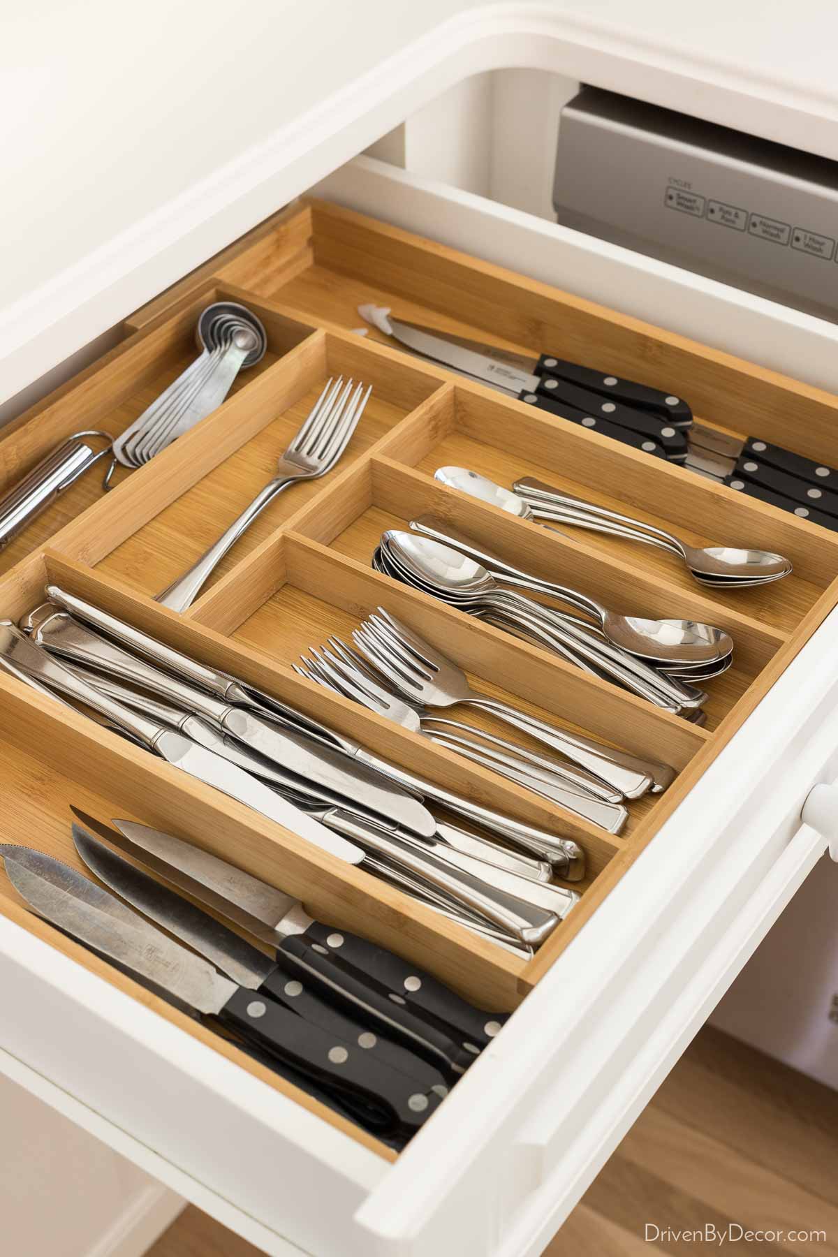 Expandable bamboo kitchen drawer organizer for silverware