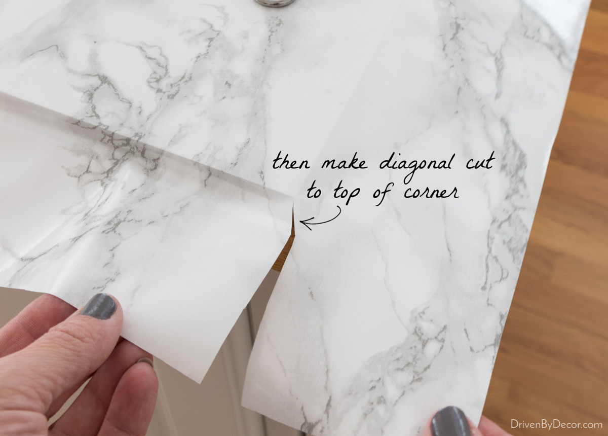 How to fold the corners of your marble contact paper countertops