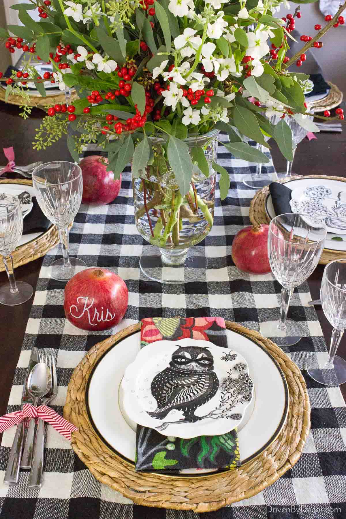 Love the pomegranate place cards - such a cute table decor idea for Thanksgiving!