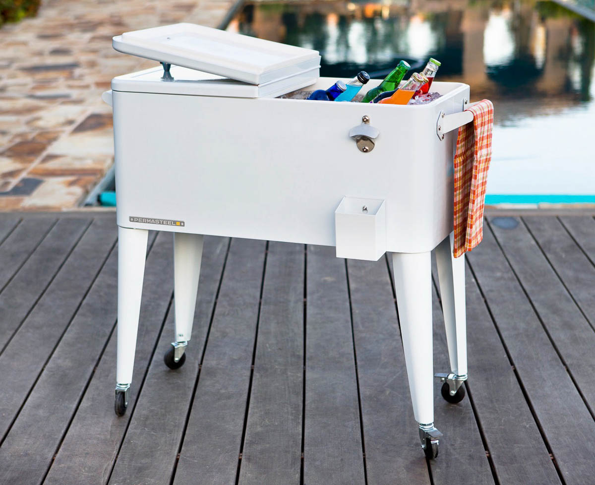 10 Simple Outdoor Decorating Ideas to Upgrade Your Space! White rolling cooler