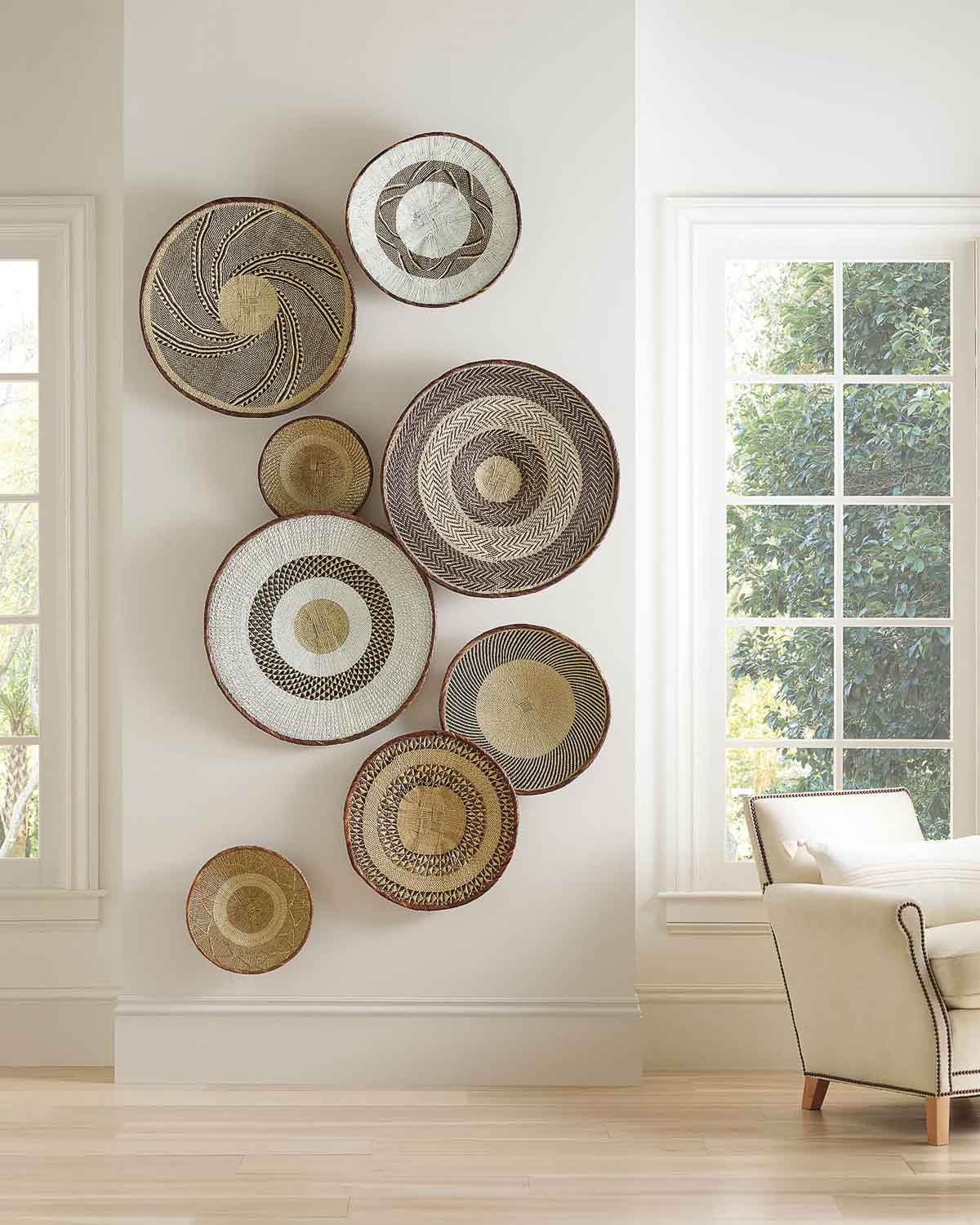 Wall baskets as dining room wall decor