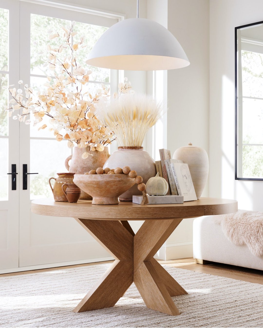 Ideas for neutral fall decor - round wood table with neutral accessories