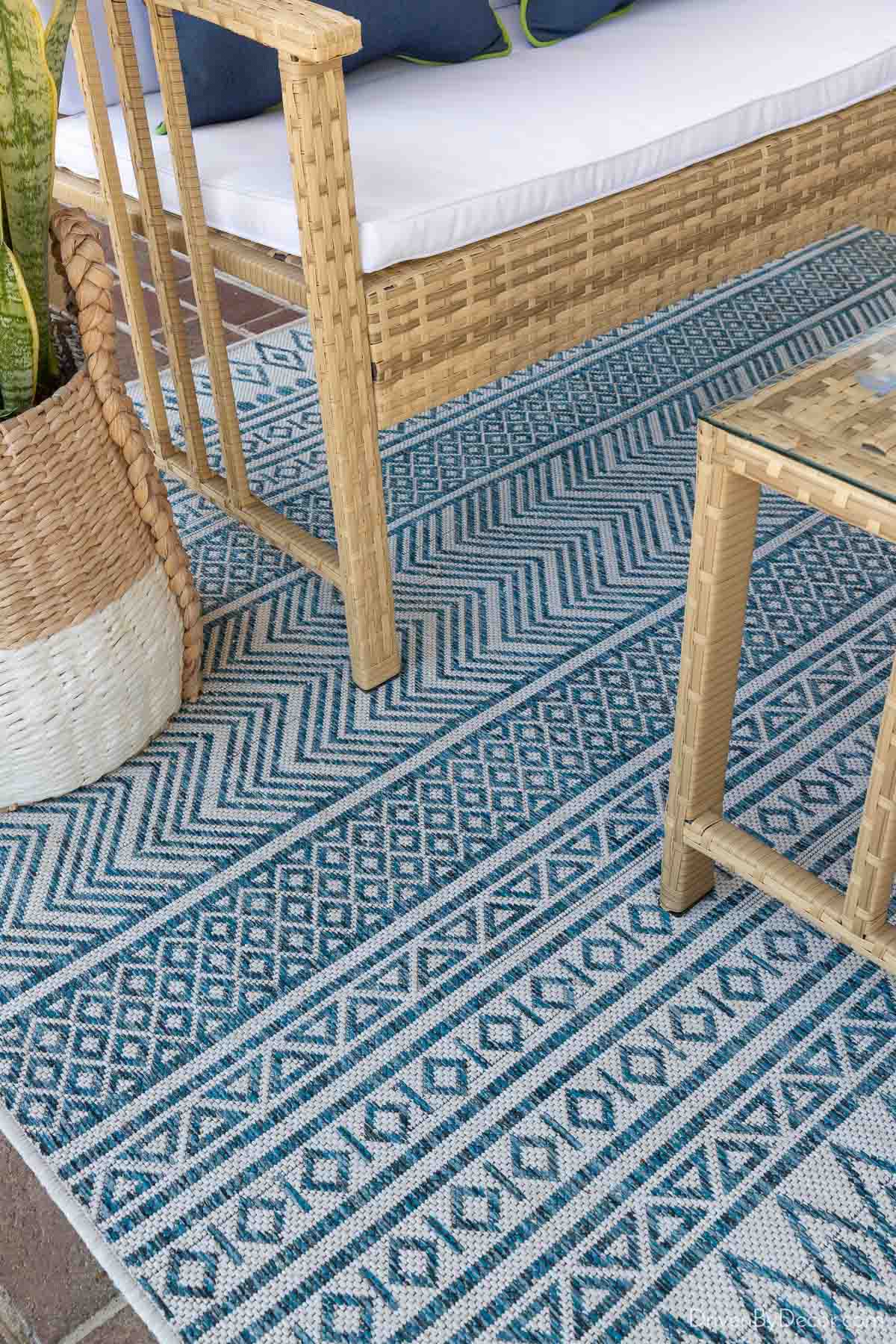 Blue and white outdoor rug