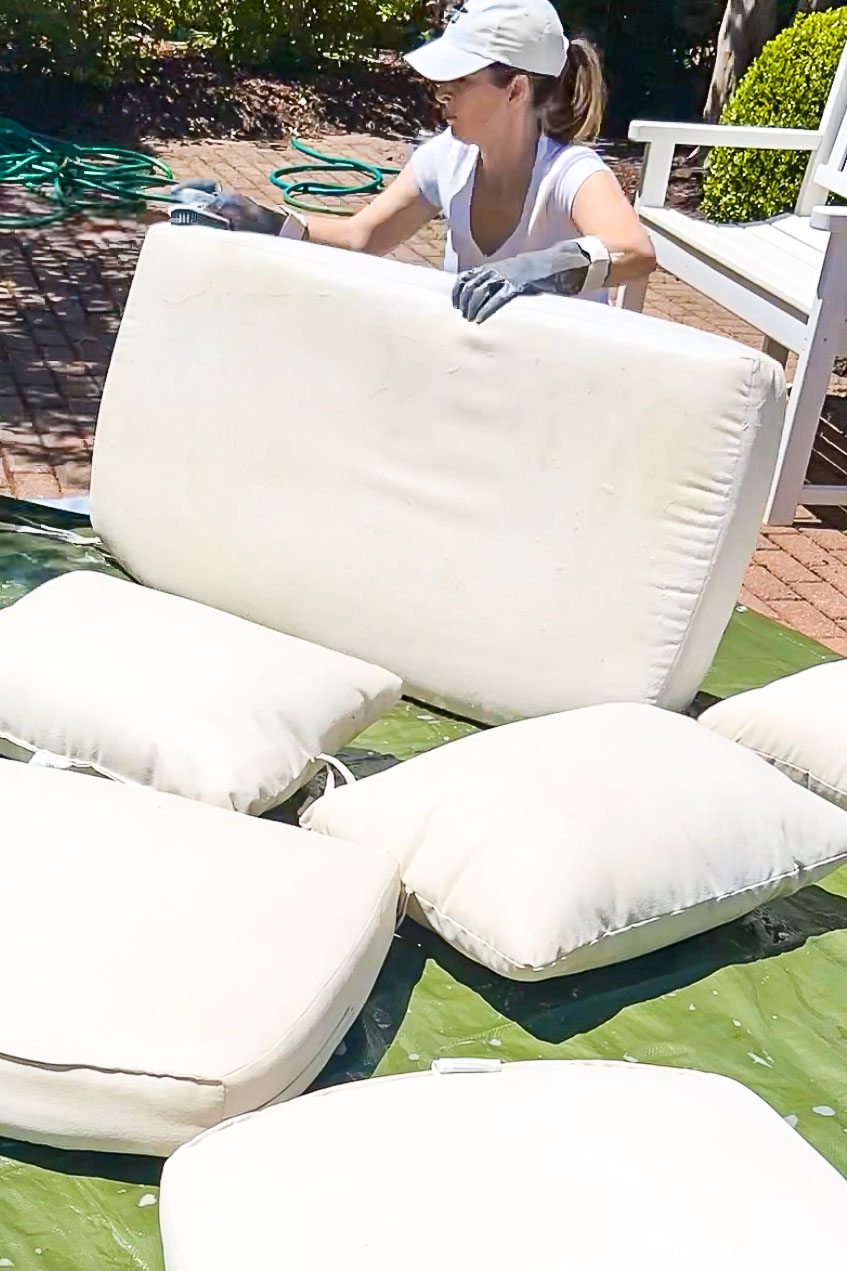 Scrubbing ends of outdoor cushions