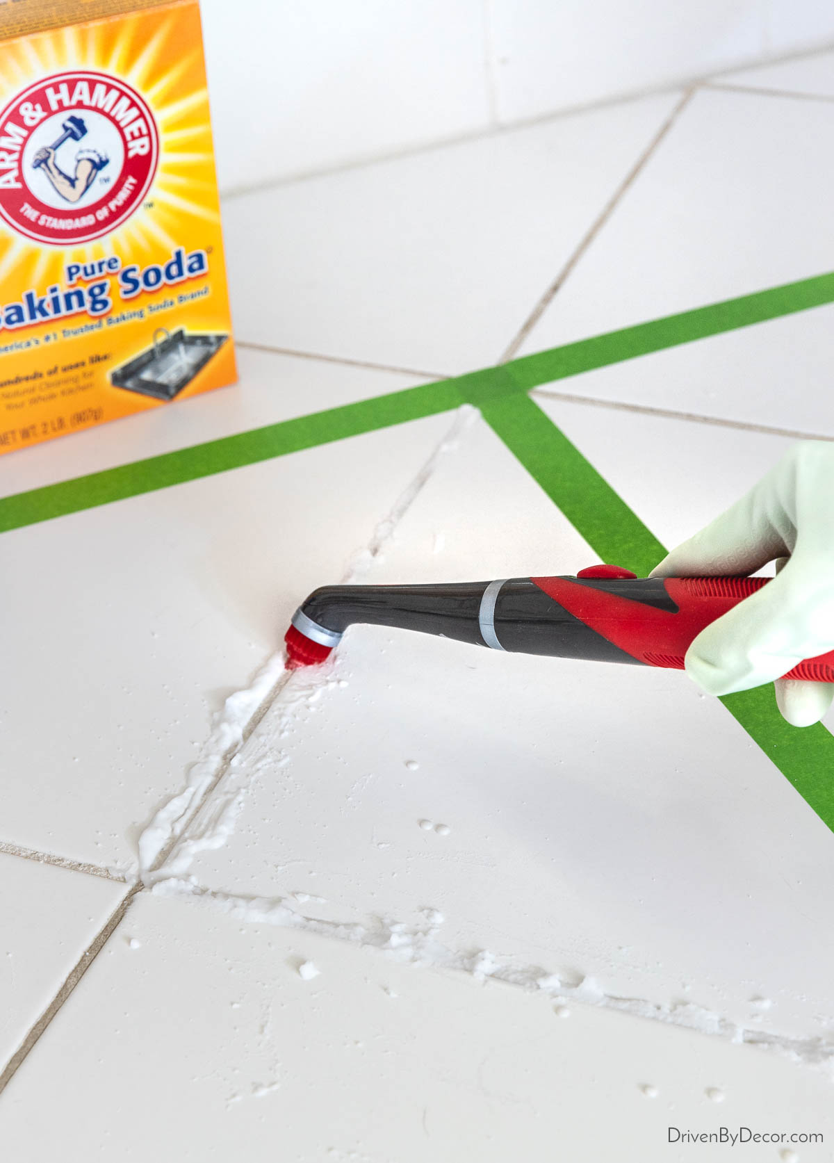 Cleaning grout with a baking soda paste