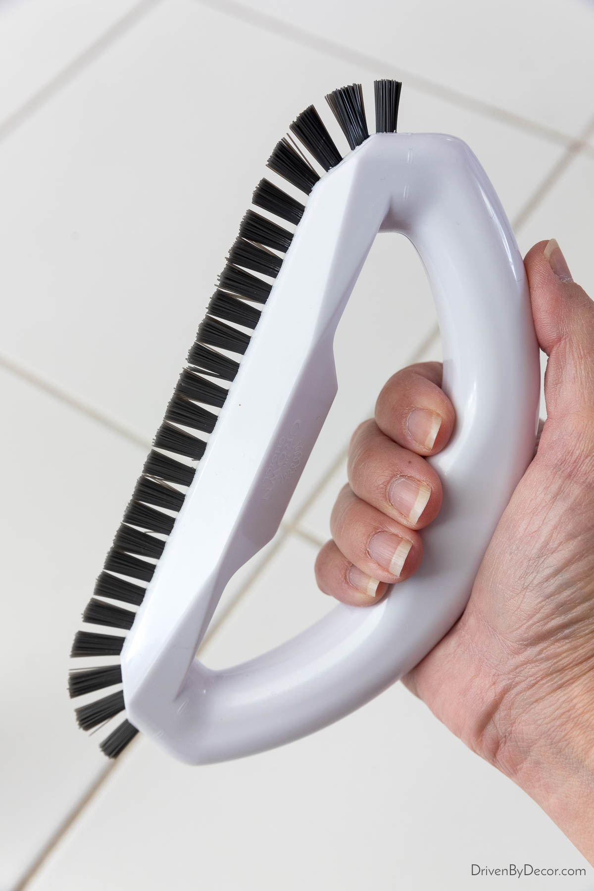 Grout cleaning brush that's great for cleaning corners and edges