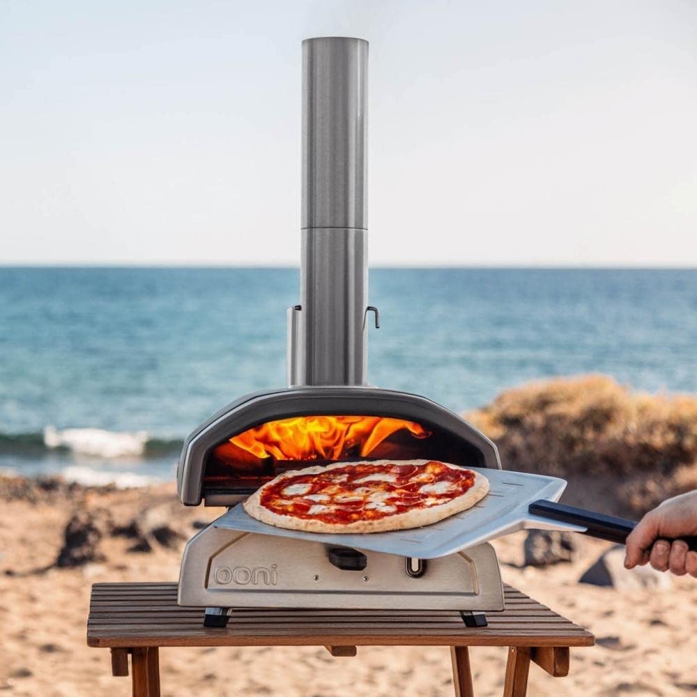 Portable outdoor pizza oven