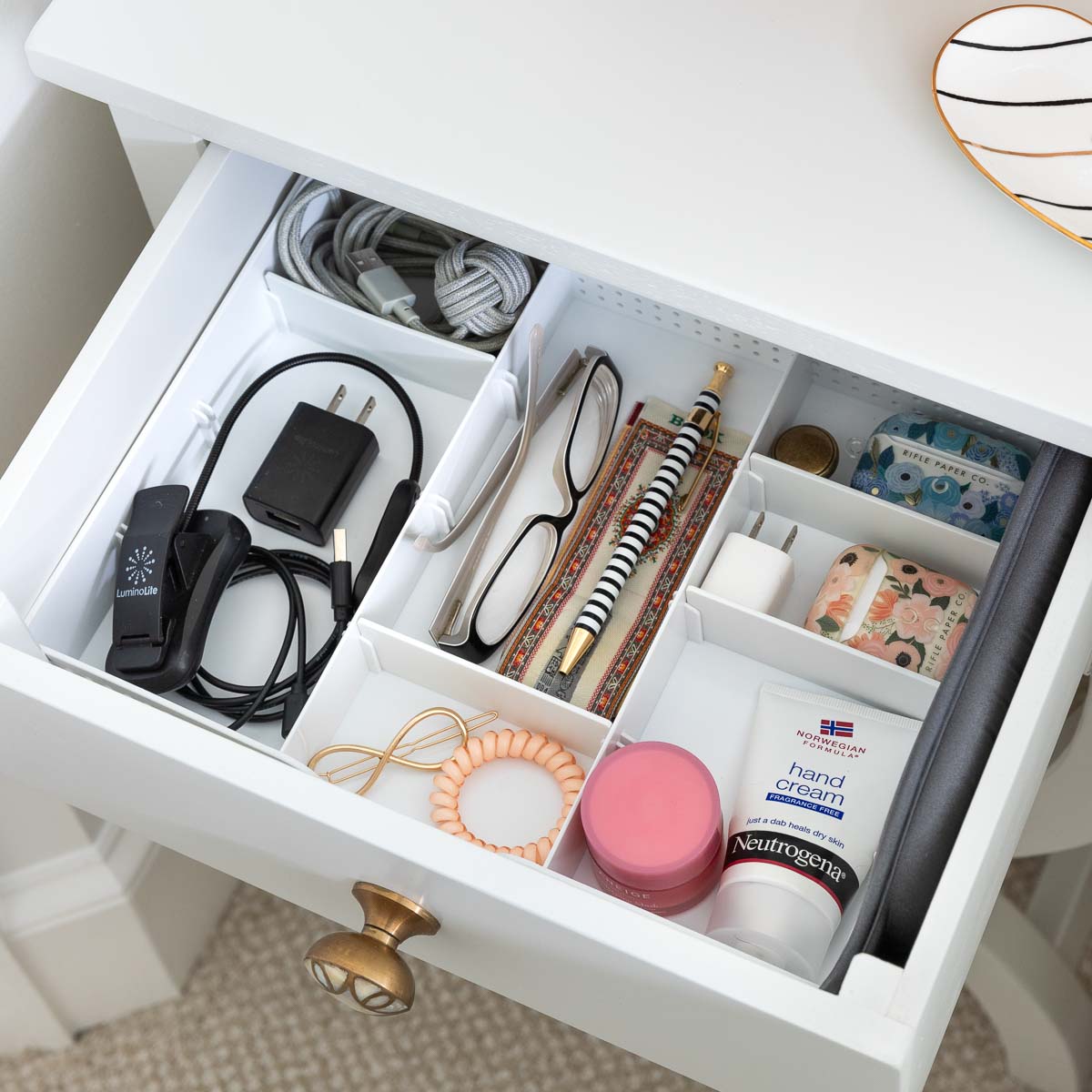 15 Bedroom Organization Ideas to Help Kick the Clutter! - Driven by Decor