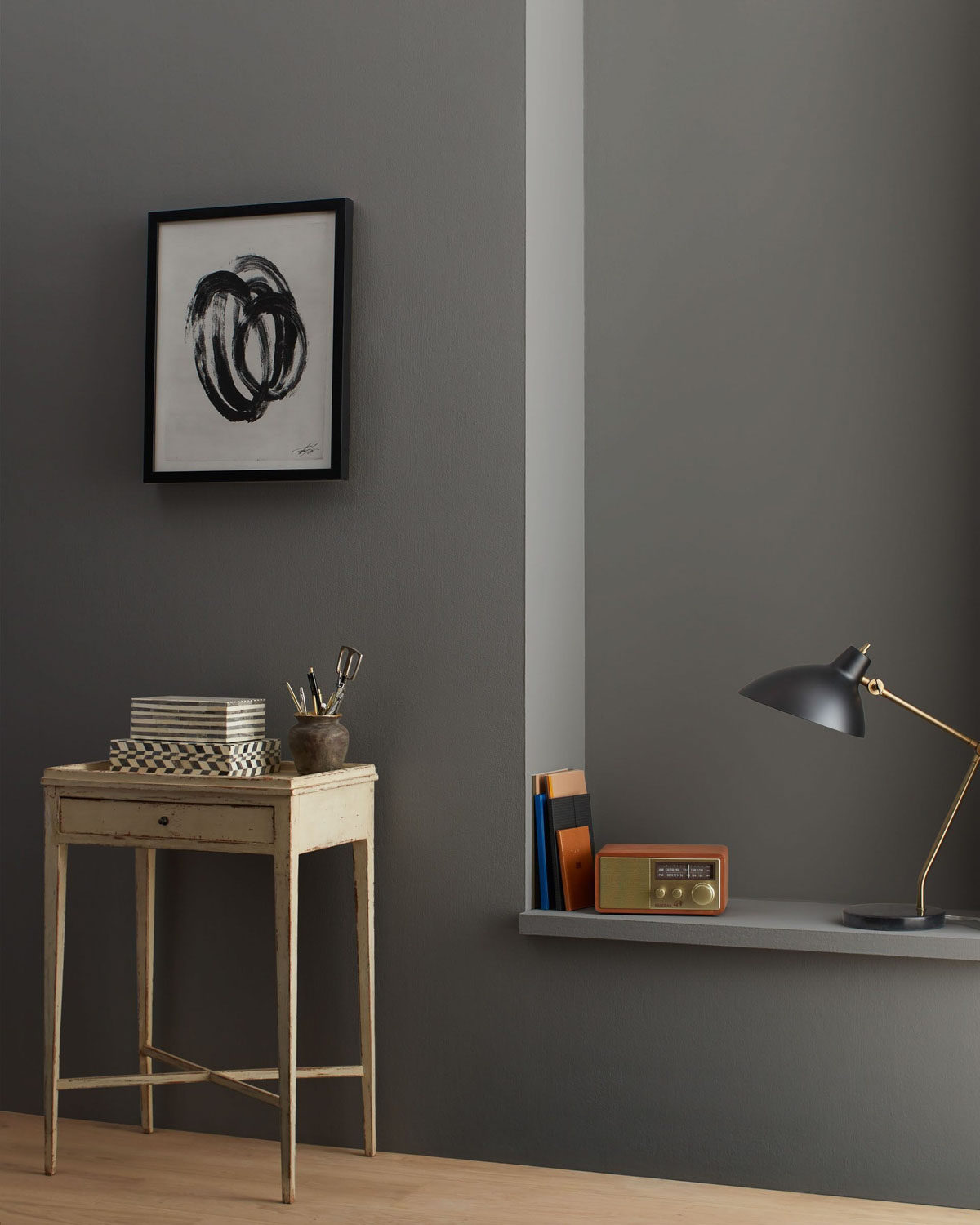 Dark gray paint online