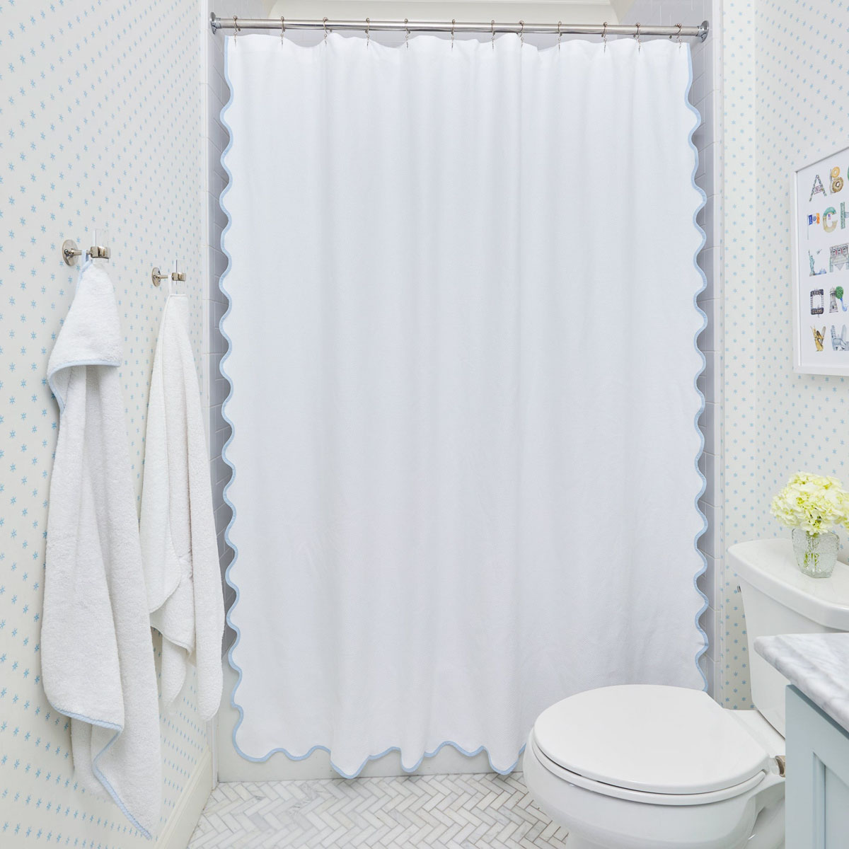 Extra long shower curtain with wavy edges