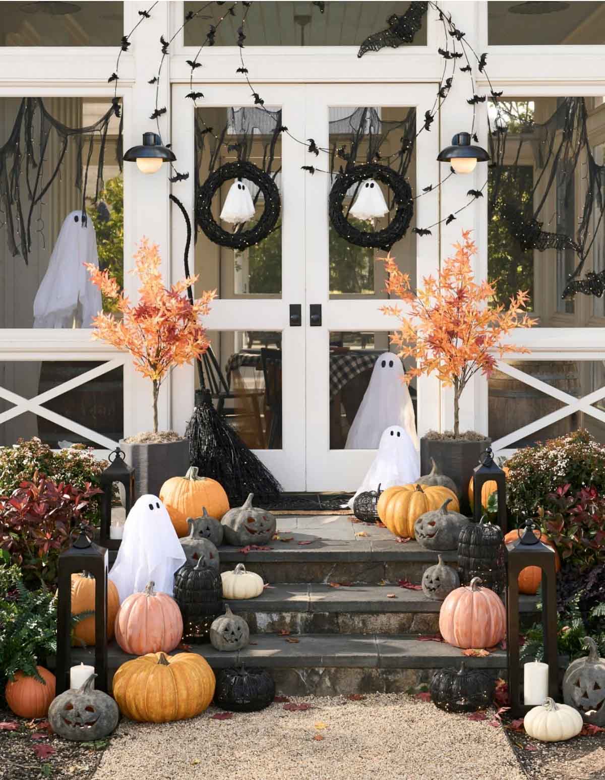 Halloween front porch with ghosts