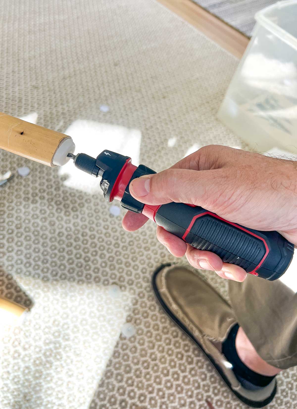 Cordless screwdriver