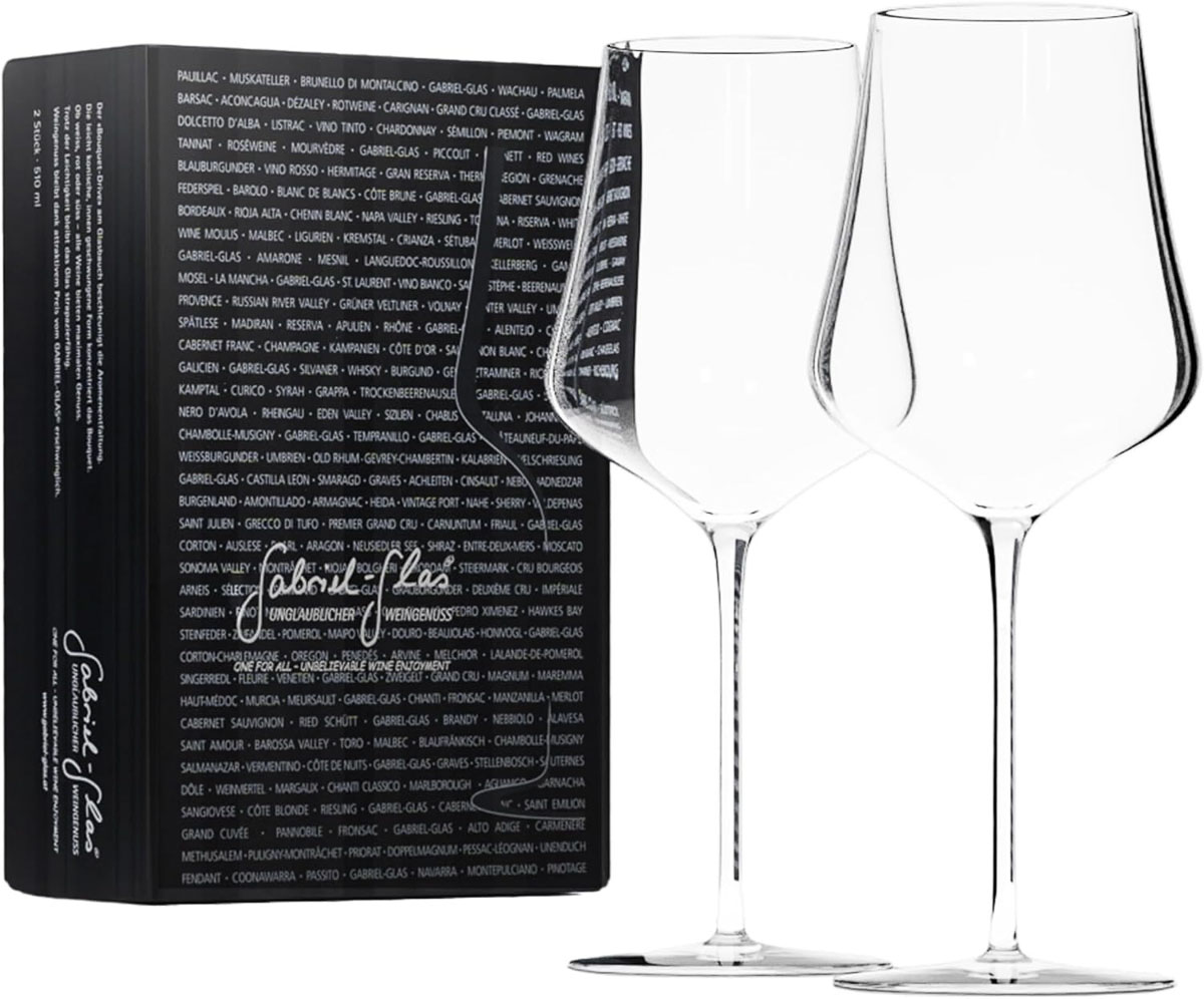 Pair of universal wine glasses as a Christmas gift idea