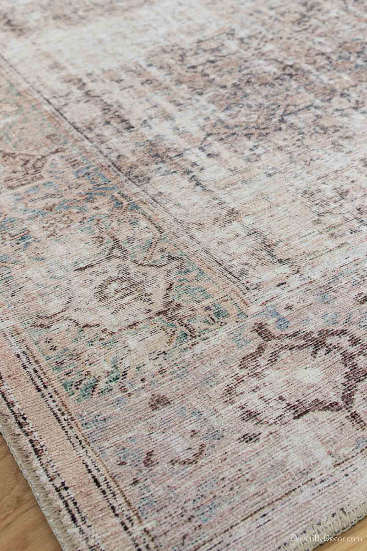 Vintage style area rug that's fade- and stain-resistant