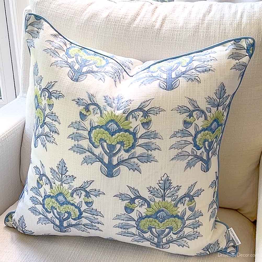 Green and blue leafy motif throw pillow cover