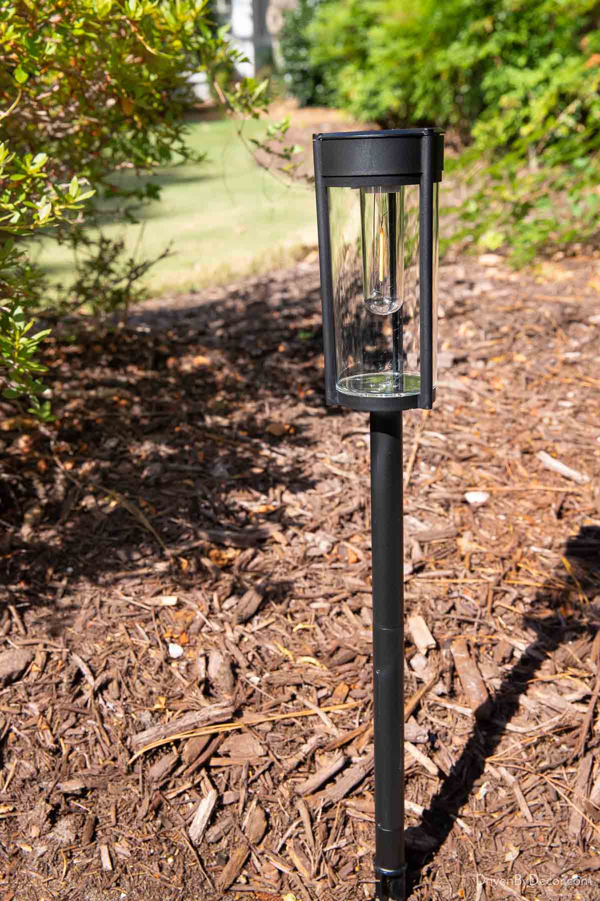 Solar pathway light