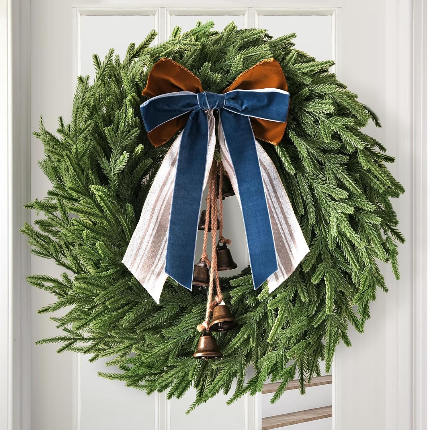 holiday-wreath-ribbons-bells