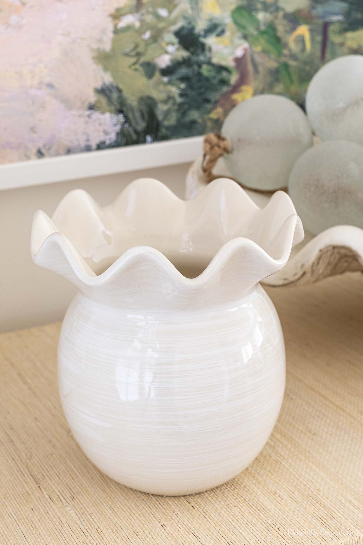 Ruffle white vase