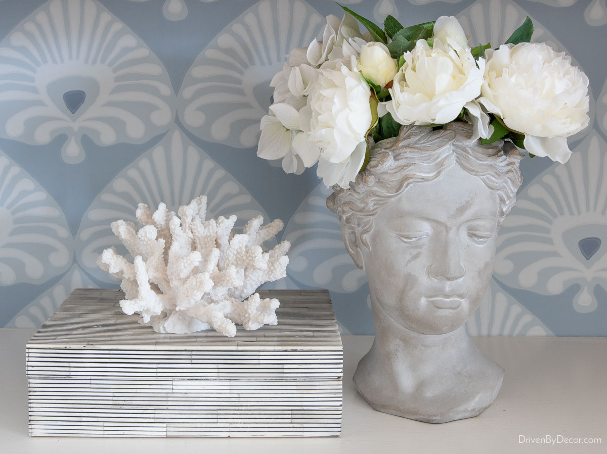 Bust planter