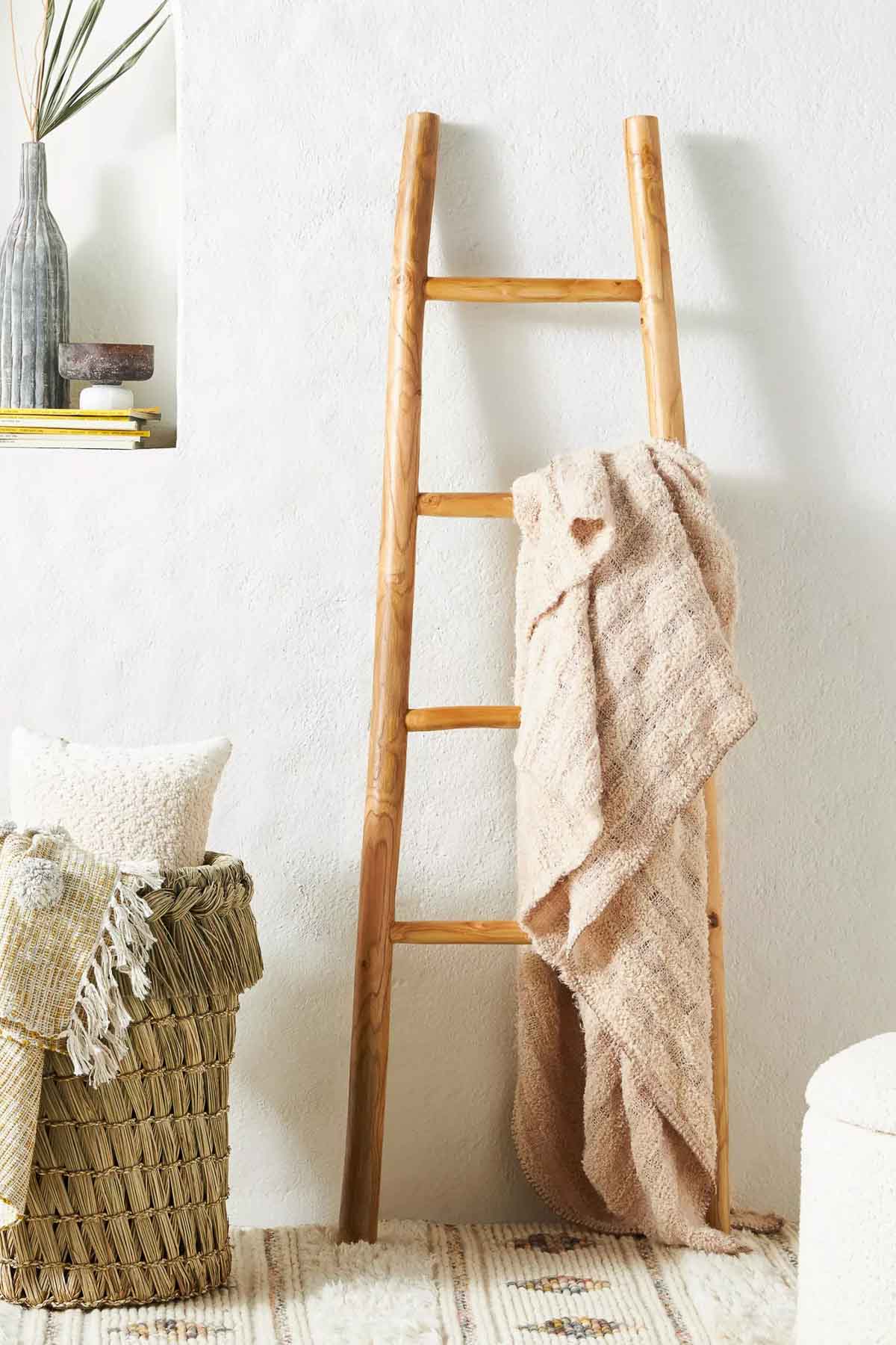 Teak blanket ladder