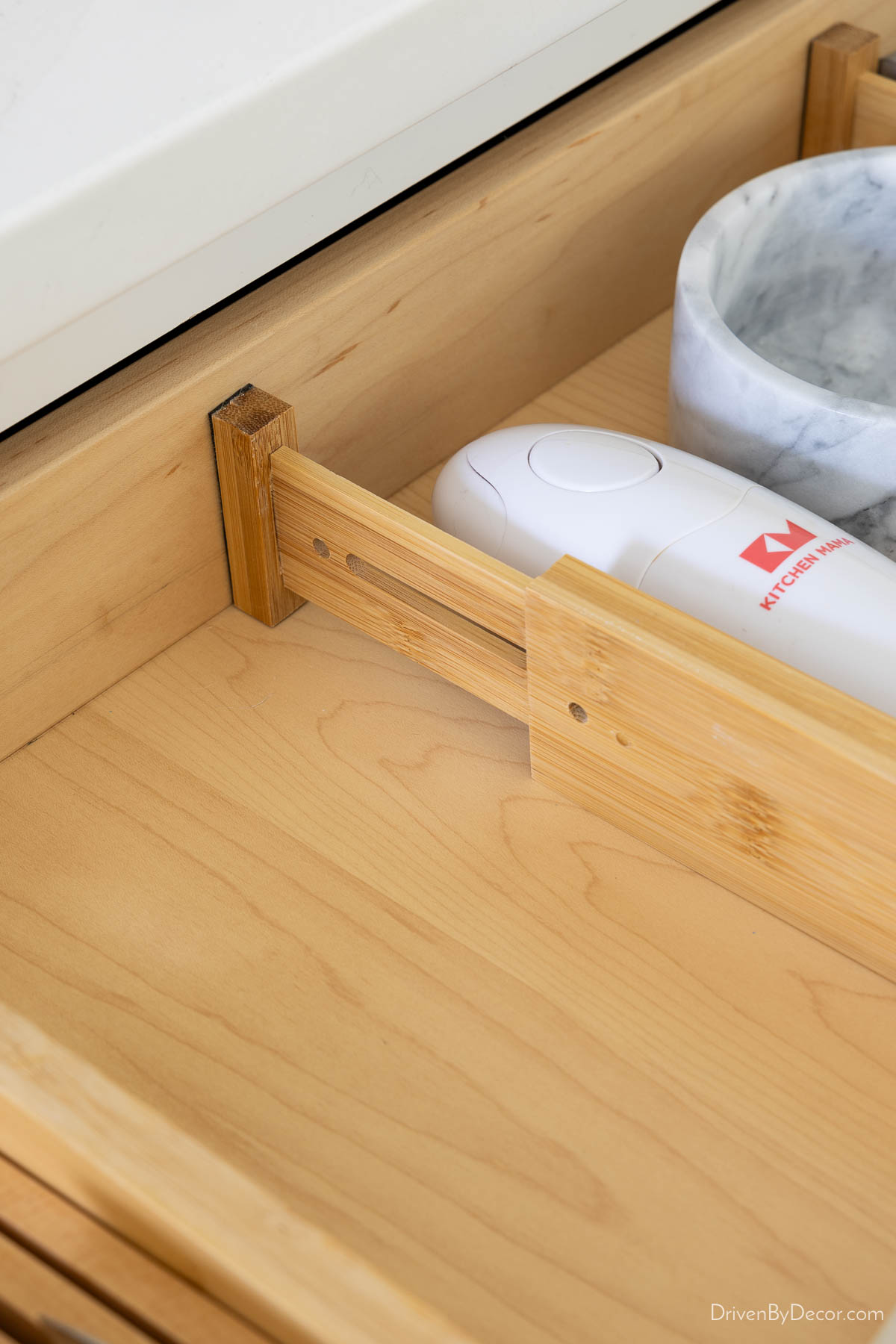 Expandable bamboo kitchen drawer divider