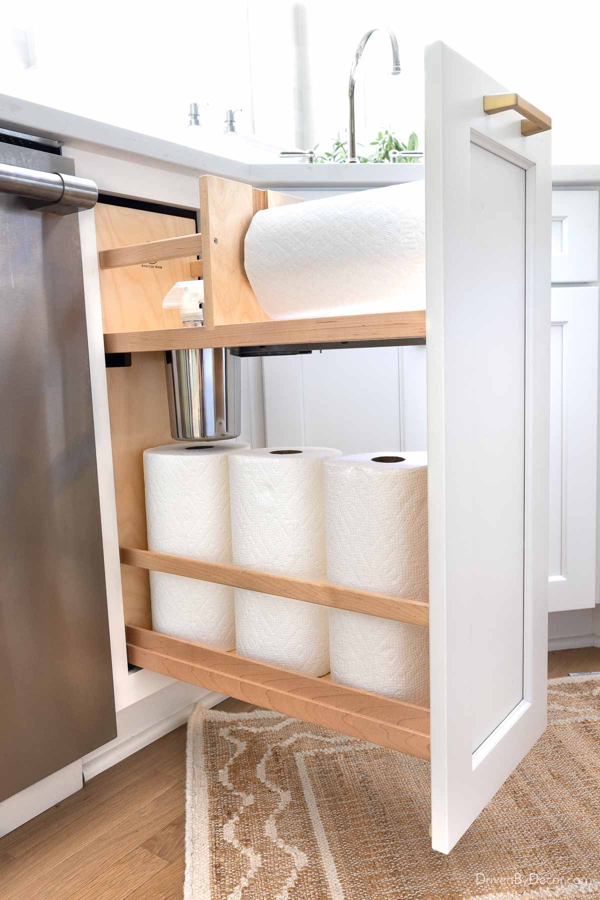 Paper towel pull-out built into kitchen