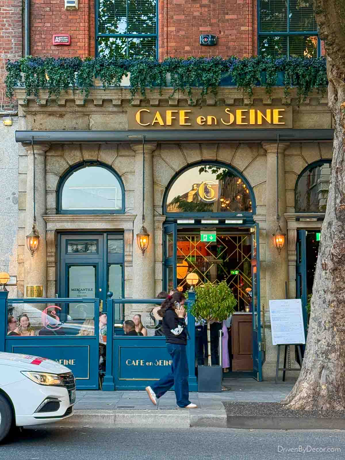 Exterior of Cafe en Seine in Dublin