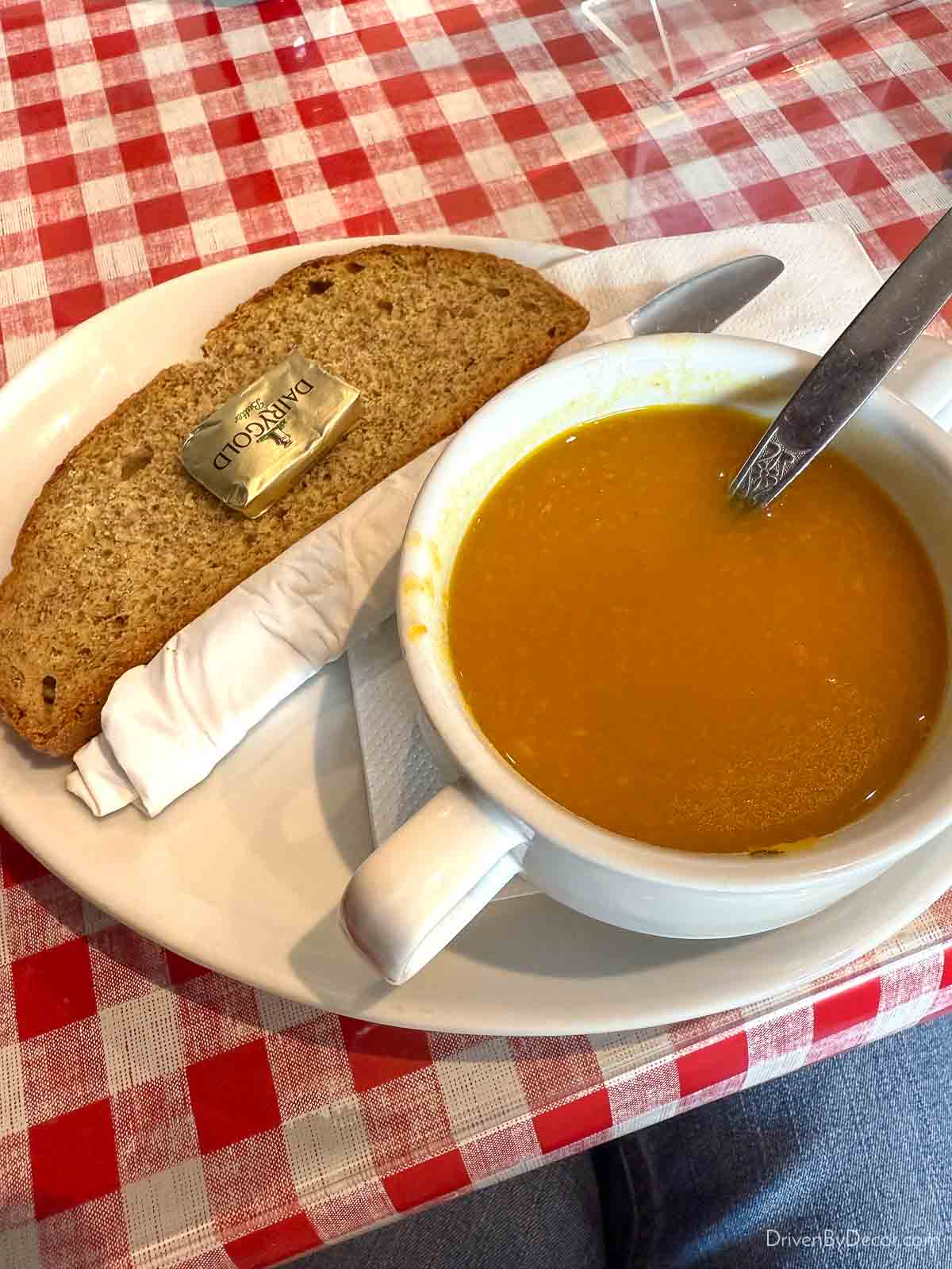 Vegetable soup and brown bread for lunch in Ireland