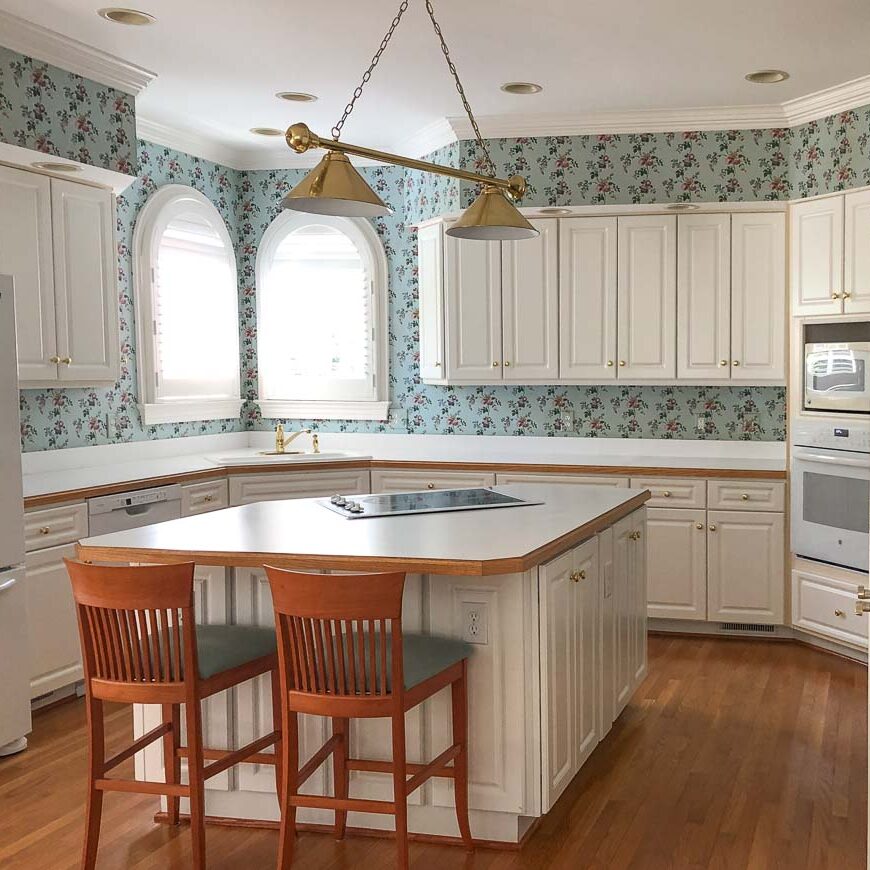 Dated kitchen before remodeling