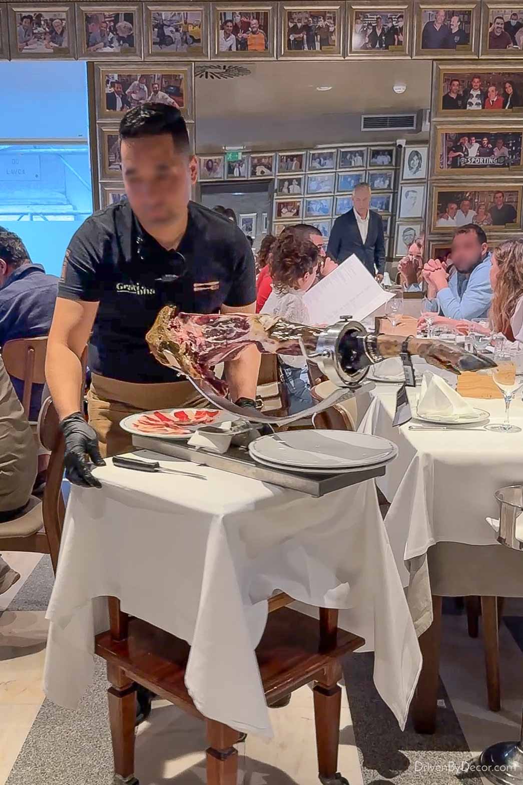 Carving meat leg at Solar dos Presuntos