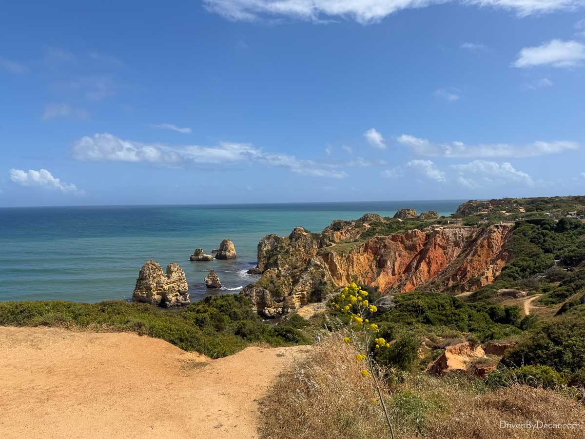 Cliffs and water of Ponta da Piedade