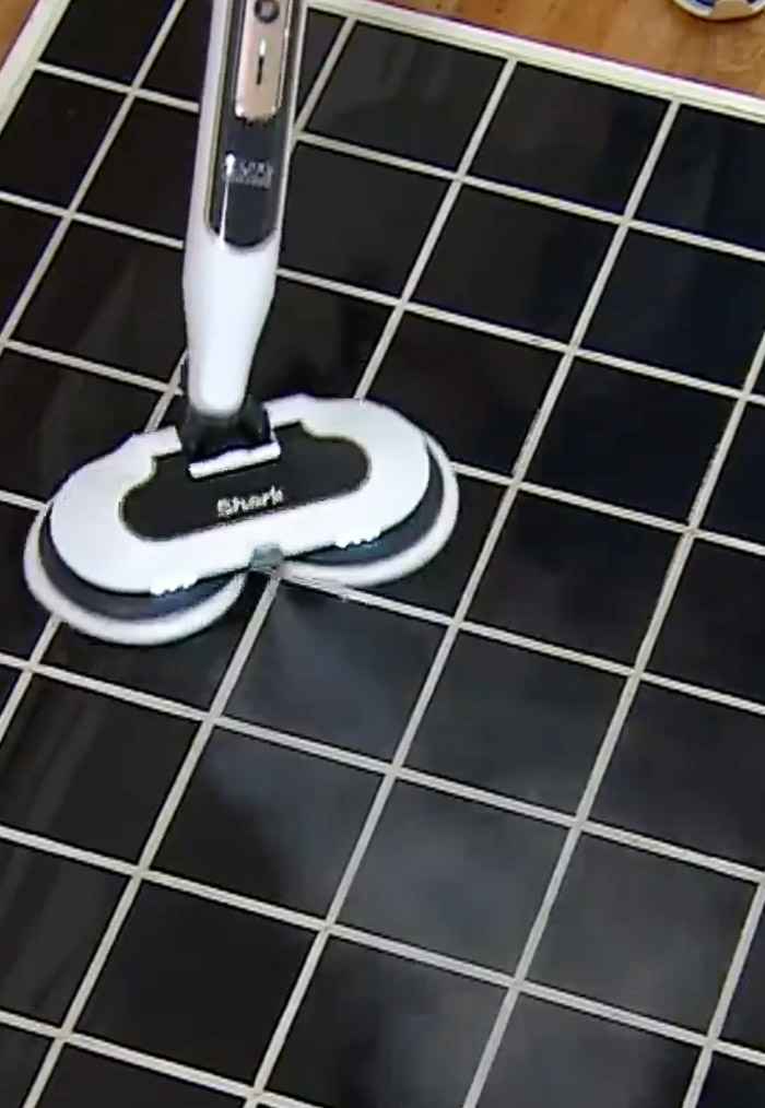Shark steamer vac cleaning tile