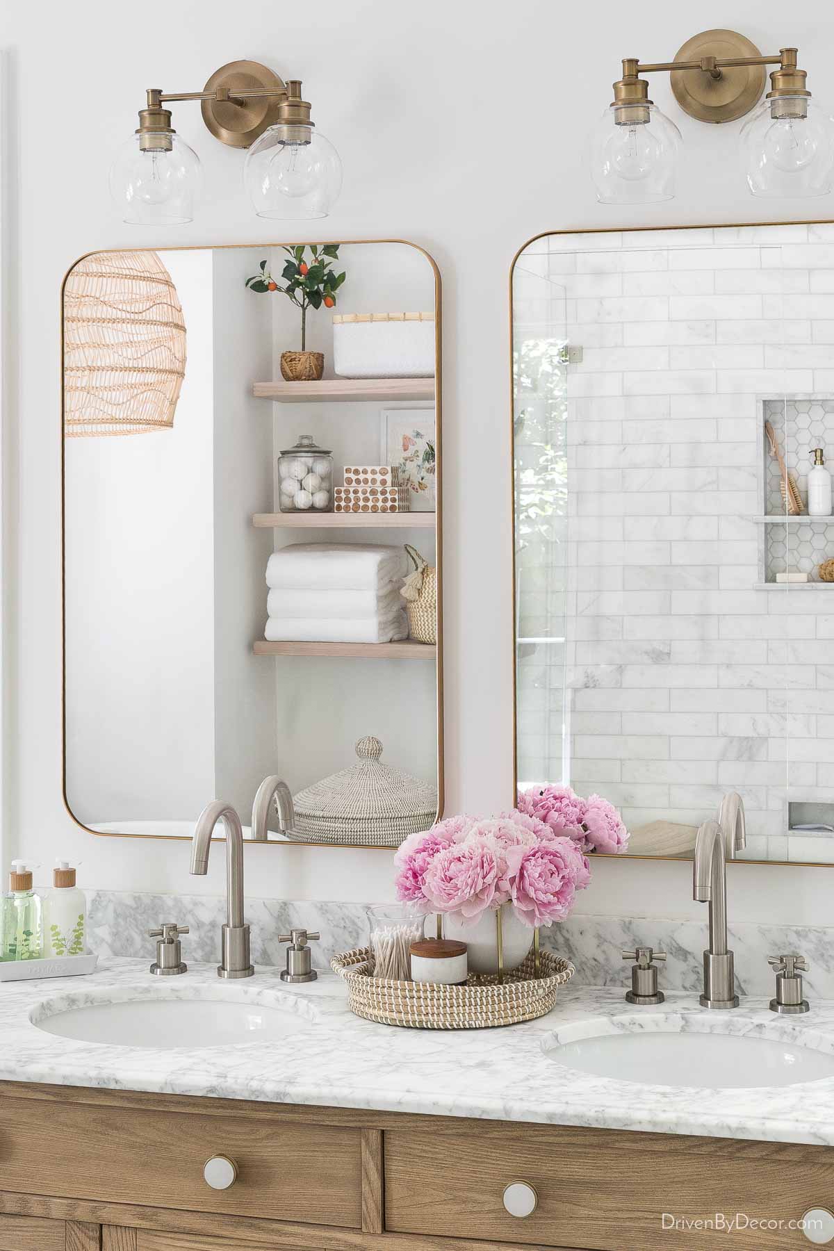 Bathroom vanity with round tray in middle